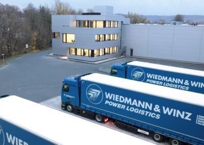 Wiedmann & Winz in Eislingen - Außenansicht mit LKW